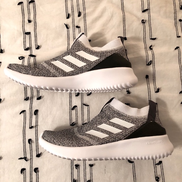 adidas women's ultimamotion running shoe